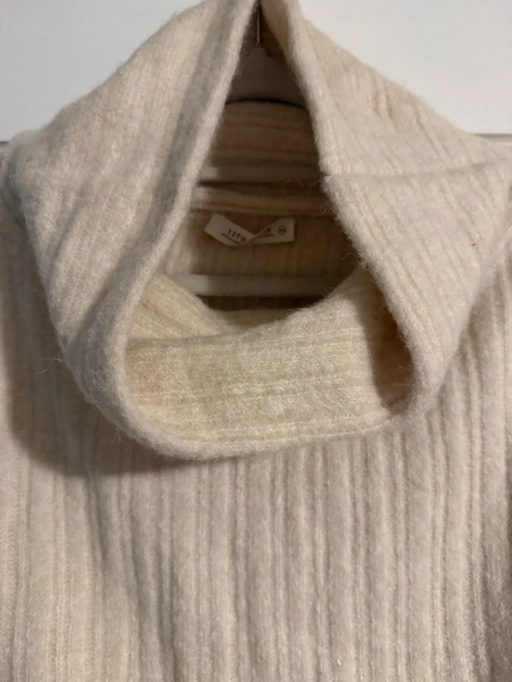 NWT 12th Tribe Cropped Minimalist Boho Turtleneck Sweater Cream XS